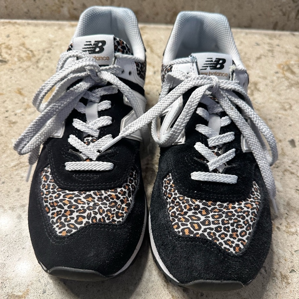Women’s New Balance 574 Size 9